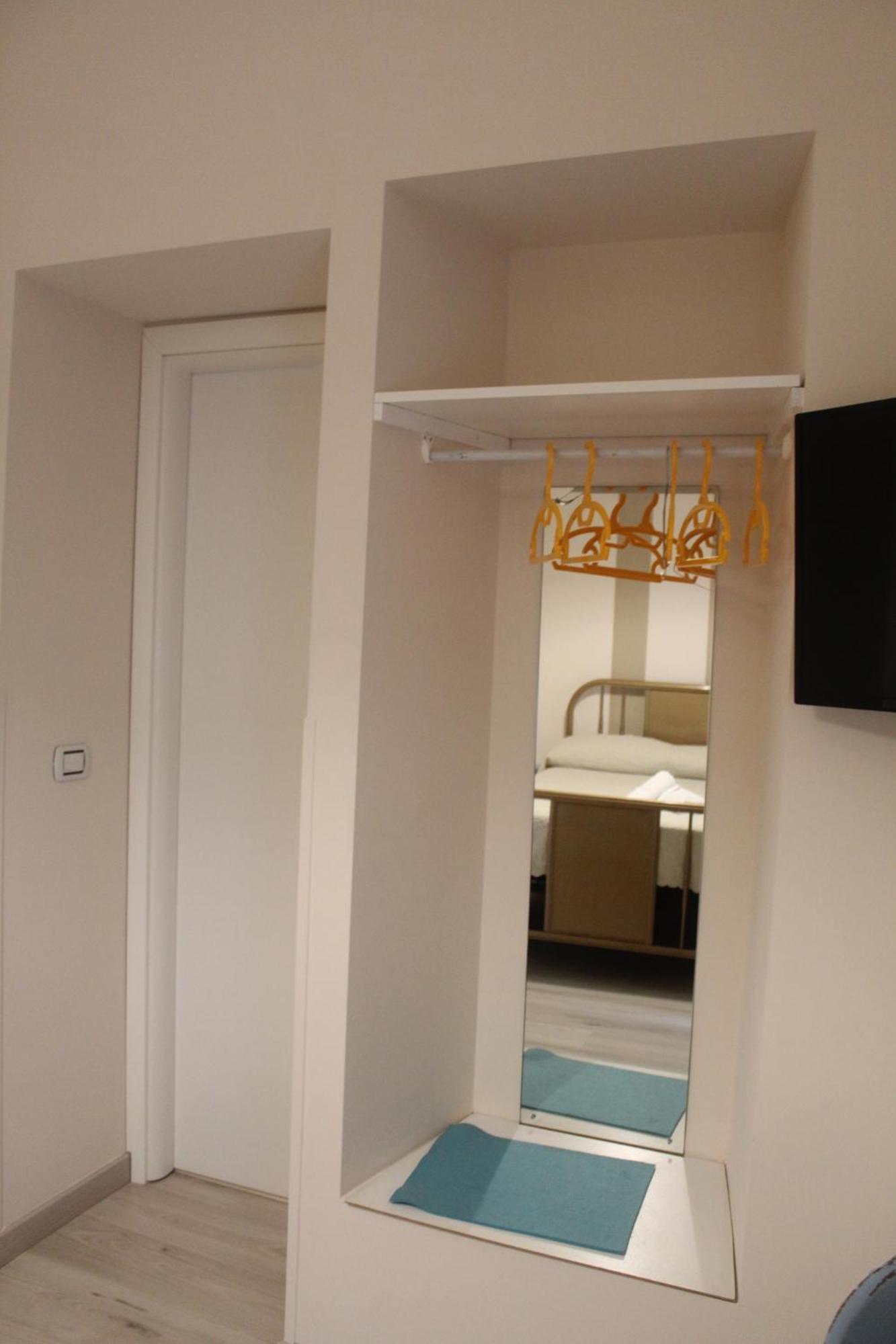 Bed and Breakfast Donna Melina Mileto Екстер'єр фото