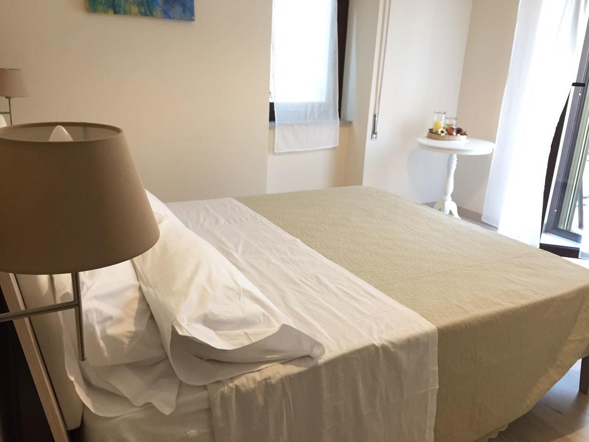 Bed and Breakfast Donna Melina Mileto Екстер'єр фото