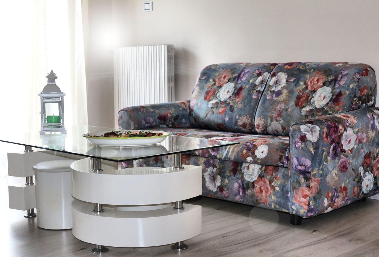 Bed and Breakfast Donna Melina Mileto Екстер'єр фото