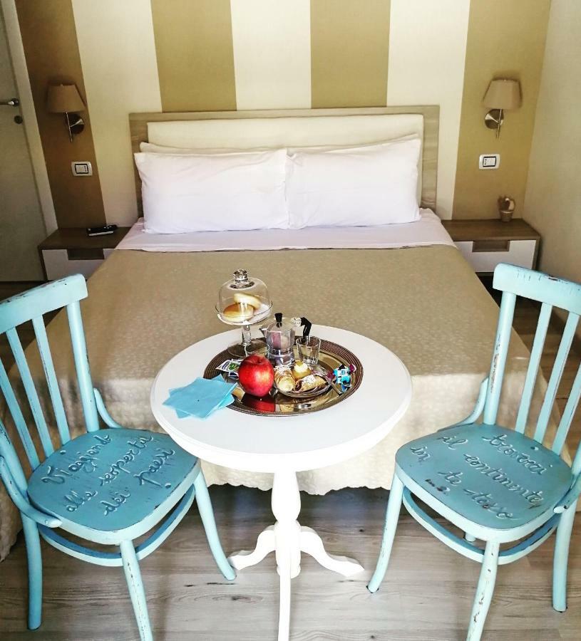 Bed and Breakfast Donna Melina Mileto Номер фото